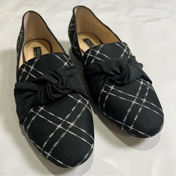 Isaac Mizrahi Black and White Slip on Loafers Sz 8 - Picture 3 of 7